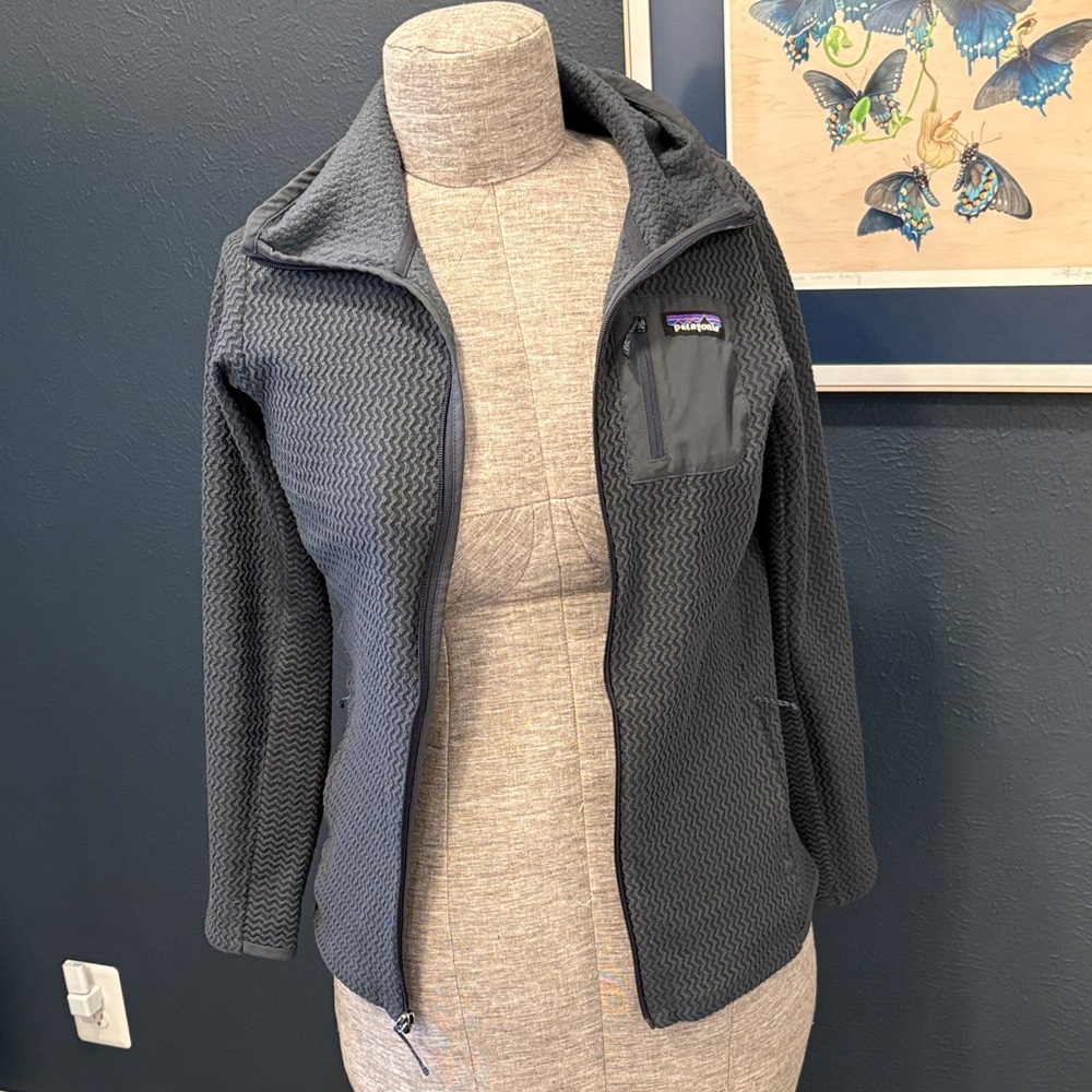 Patagonia Women's Charcoal Gray R1 Air Full-Zip Hooded Jacket Size Large